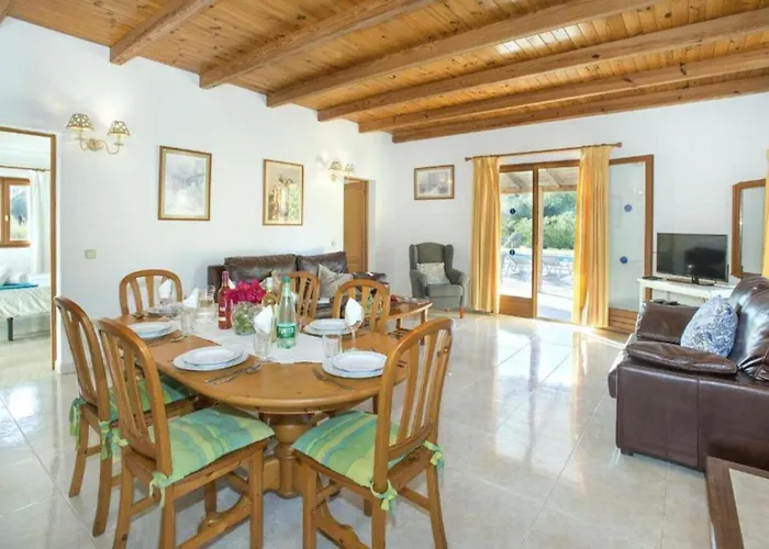 Willa Alejandra En *